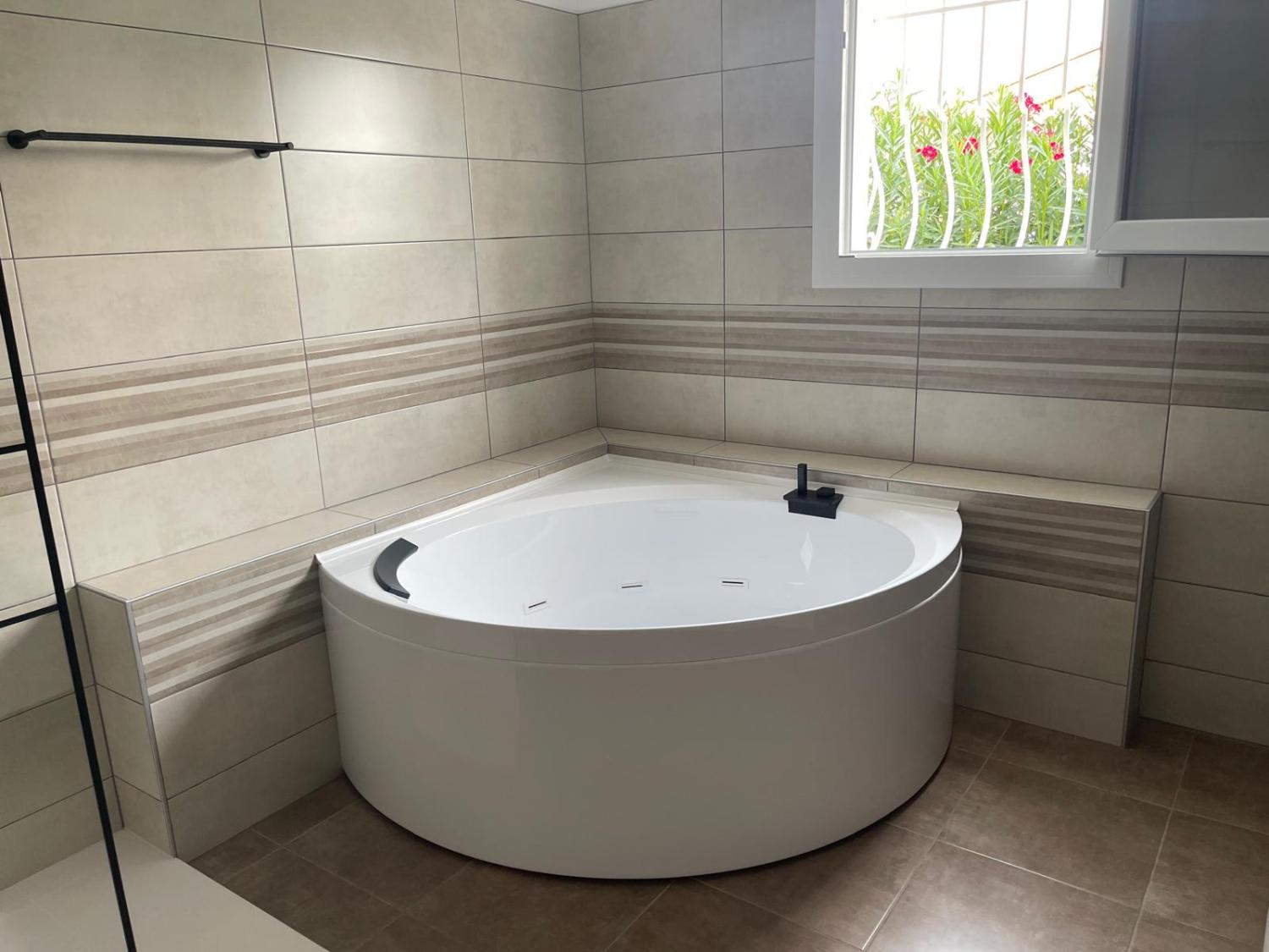  for sale villa Entraigues-sur-la-Sorgue Vaucluse 3