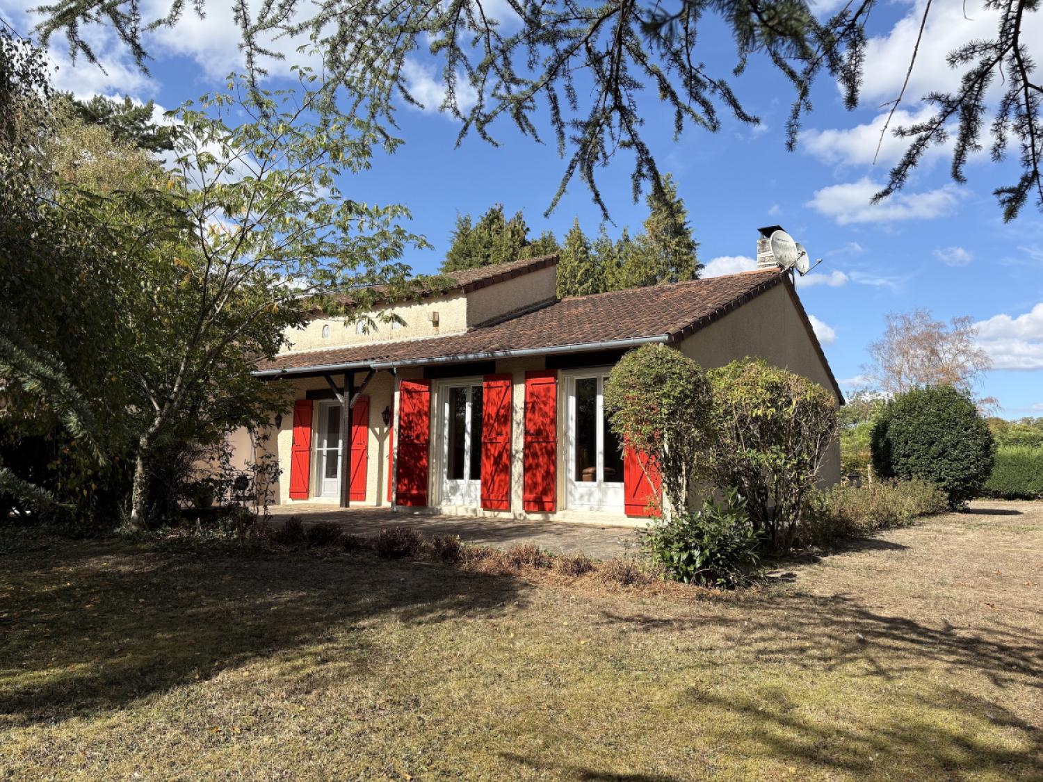 for sale detached house Château-Chervix Haute-Vienne 1