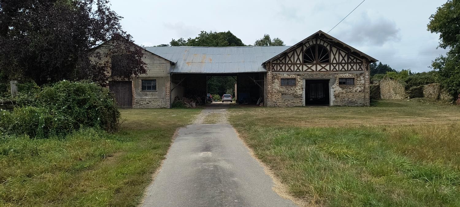 for sale farm La Prévière Maine-et-Loire 37
